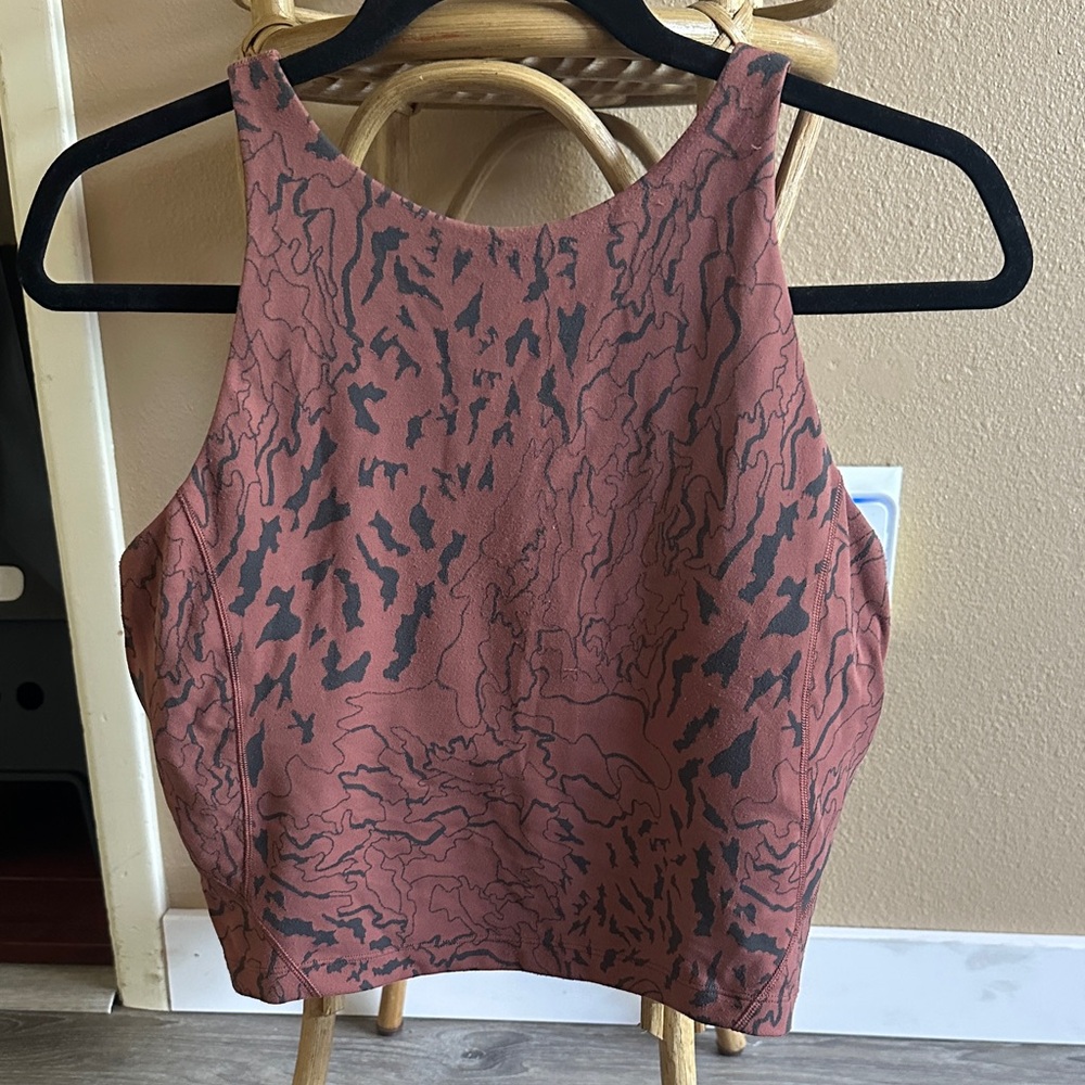 (SOLD) 
Lululemon Rust and Charcoal Patterned Cropped Tank
